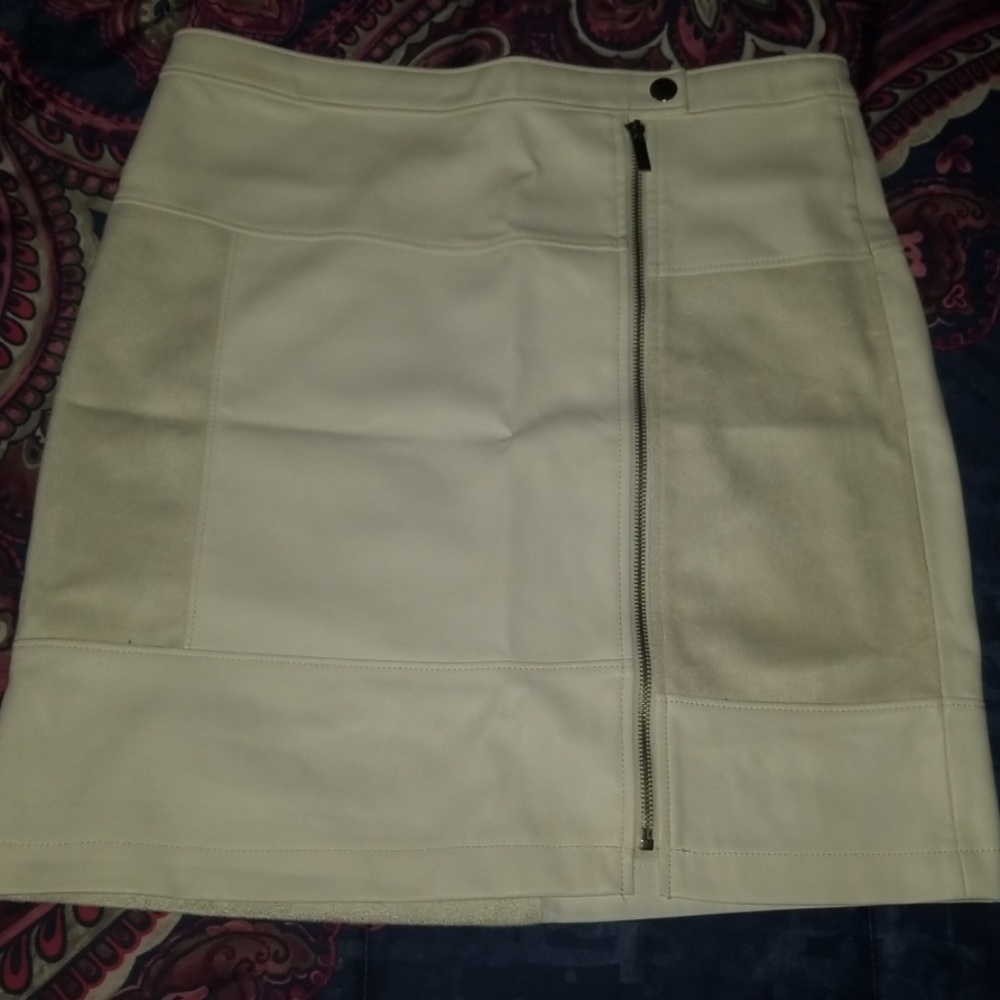 Off White Faux Leather/Suede Mini Skirt